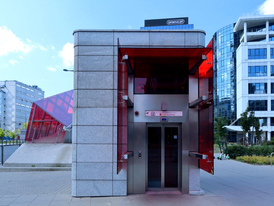 2019_Warszawa_metro_Rondo_Daszyńskiego photo