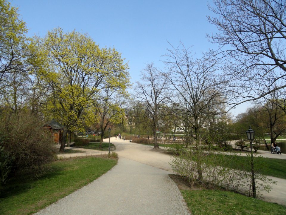 2019_Warszawa_Ogród_Krasińskich,_13