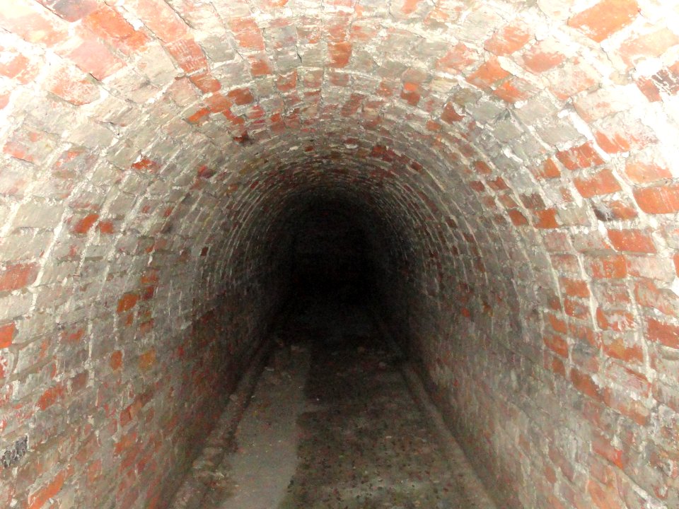 2019_Warszawa_Fort_Odolany,_5