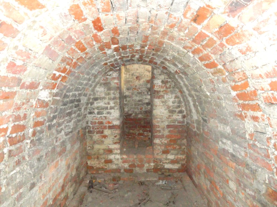 2019_Warszawa_Fort_Odolany,_4