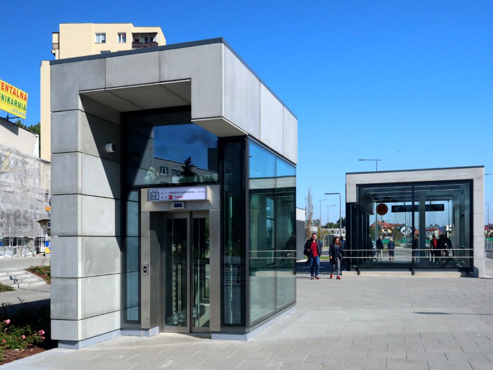 2019_Warszawa_metro_Trocka,_6