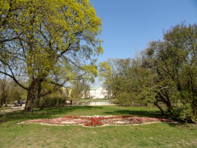 2019_Warszawa_Ogród_Krasińskich,_11