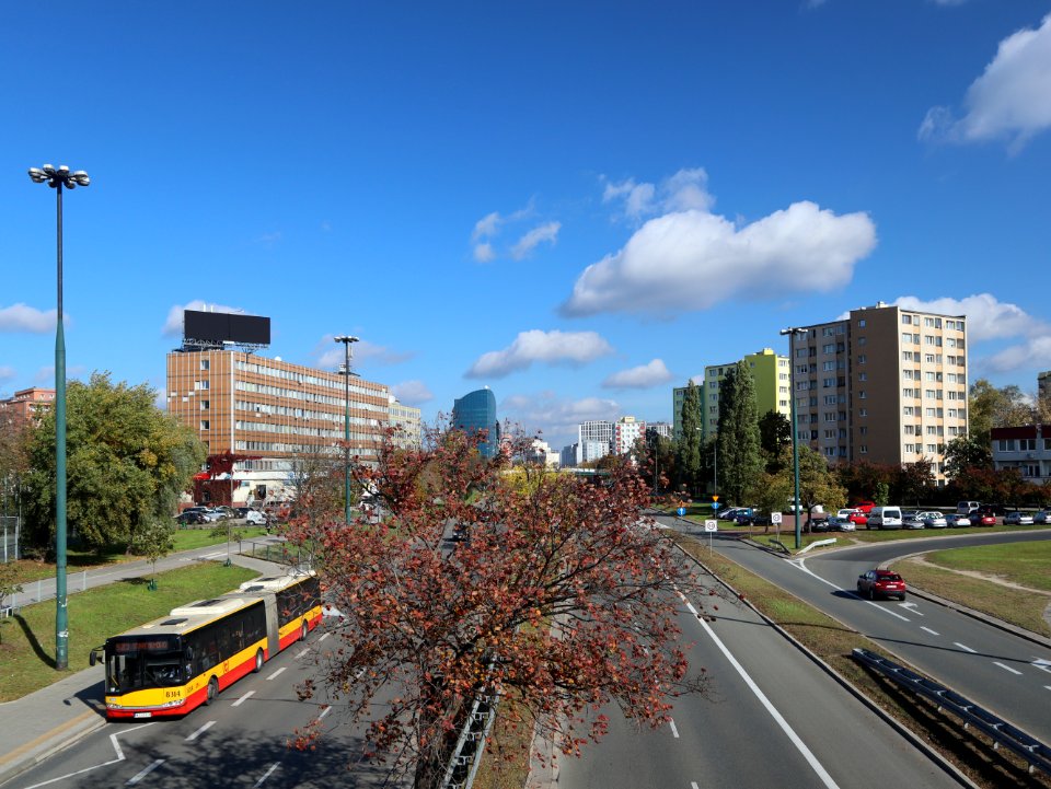 2019_Warszawa_aleja_Stanów_Zjednoczonych,_2