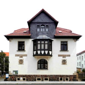 2019_Freital_historisches_Gebäude_von_1093_in_der_Paul-Büttner-Straße_2