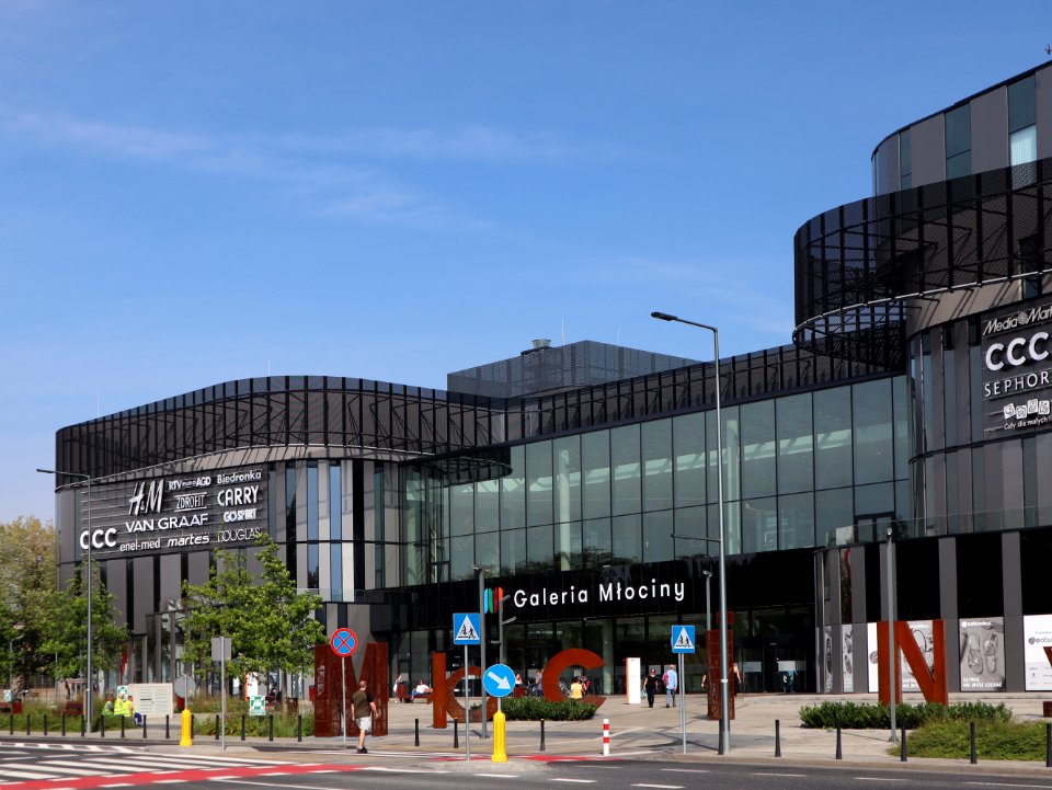 2019_Warszawa_Galeria_Młociny,_4