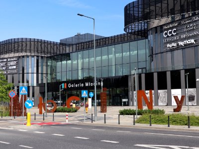 2019_Warszawa_Galeria_Młociny,_1