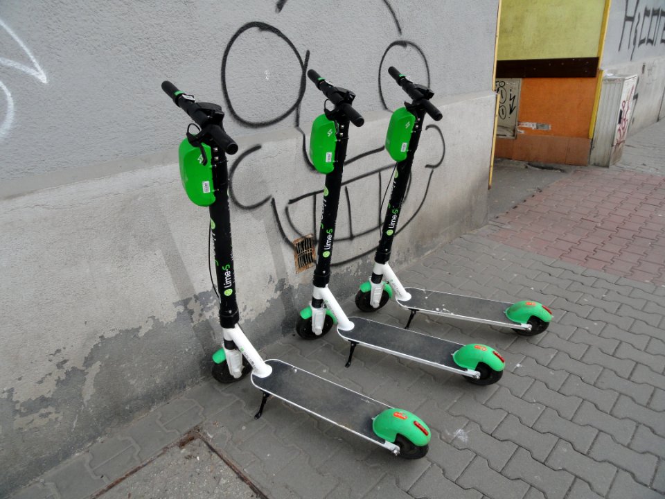 2019_Warszawa_hulajnogi_LimeBike