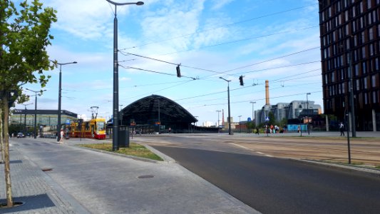20190731_170823_Rodziny_Poznańskich_Avenue_in_Łódź_Fabryczna_July_2019