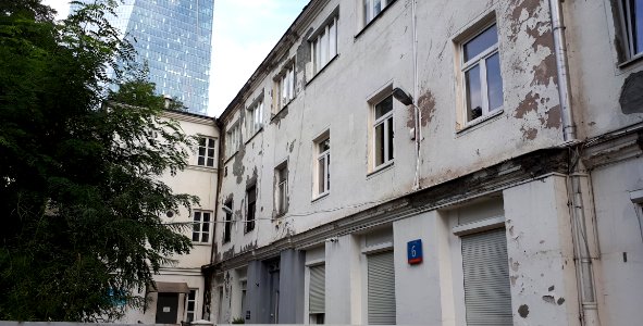 20190803_095430_Ulica_Twarda_6,_Warsaw_Jewish_Community_Center