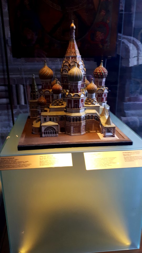 20190221_113313_Interiors_of_Saint_Basil's_Cathedral