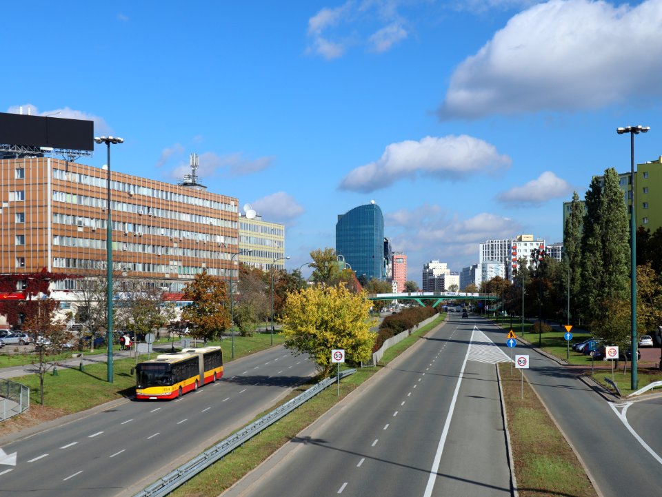 2019_Warszawa_aleja_Stanów_Zjednoczonych,_1