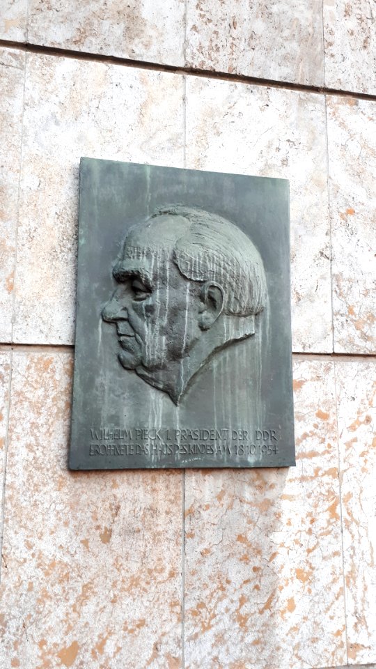 20190721_204252_Karl-Marx-Allee_Block_A