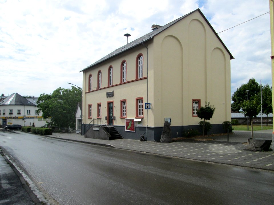20190809Schulhaus_Lutzerath
