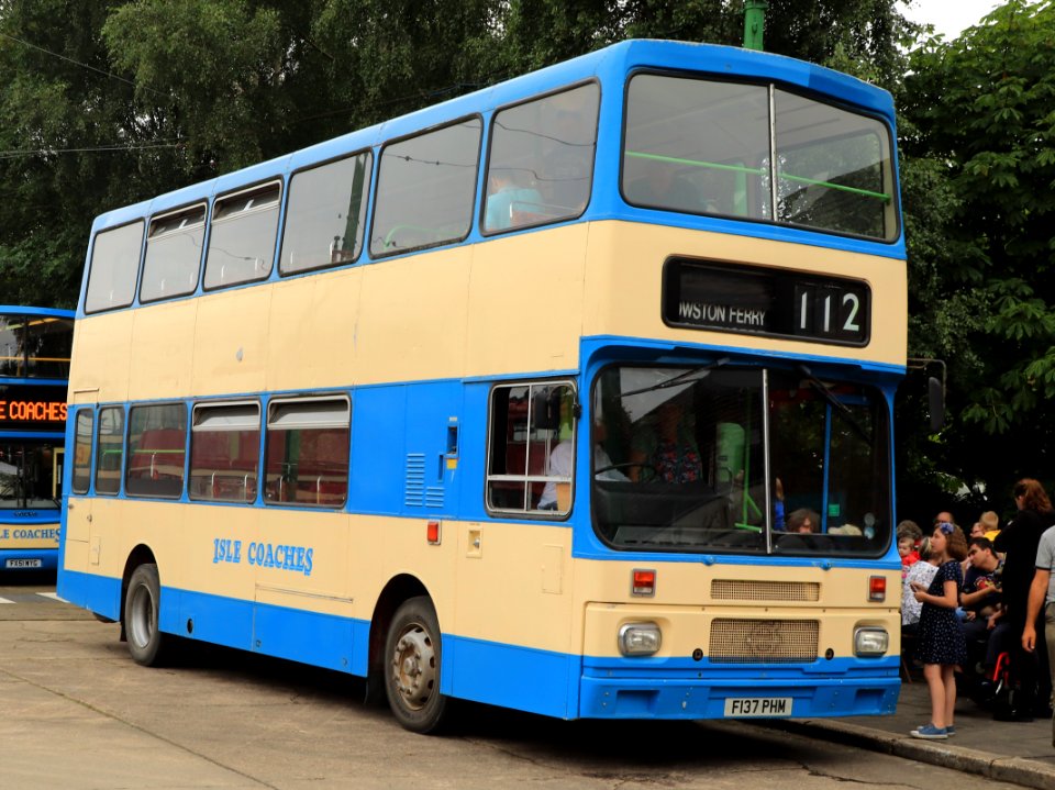20190729-ISLE-COACHES-F137PHM_(cropped)
