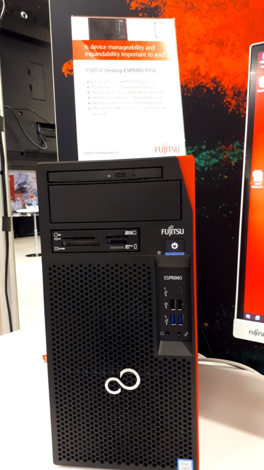 20190606_135135_Fujitsu_ESPRIMO_P958