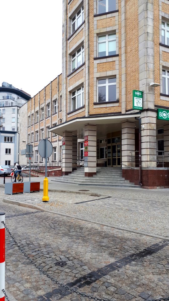 20190313_132905_NBP_building_in_Białystok