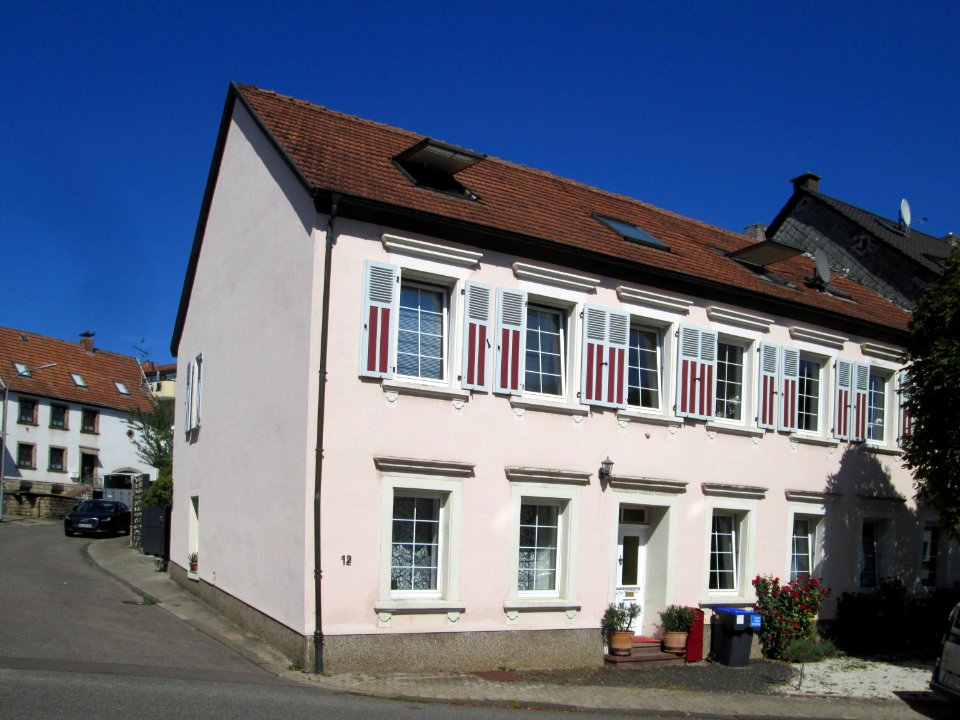 20190830Kirchstraße_12_Bischmisheim1