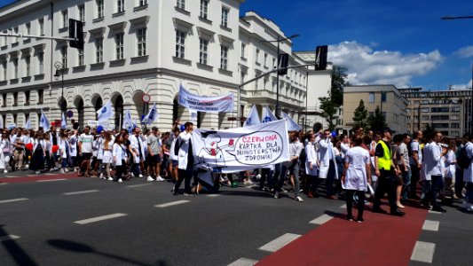20190601_133556_demonstration_warszawa_zdrowie