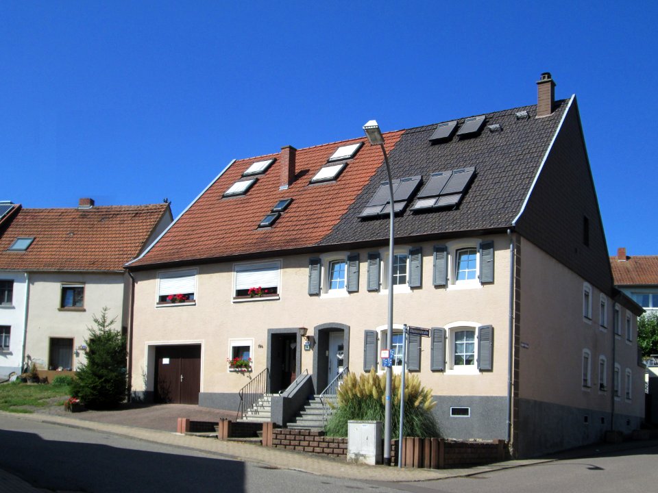 20190830Kirchstraße_14_Bischmisheim