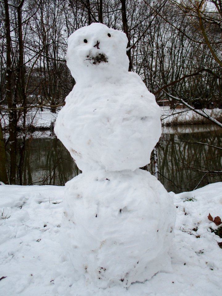 20210117Schneemann_Saarbrücken17