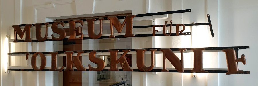 20210510_Museum_für_Volkskunde_Wien_Schriftzug_innen
