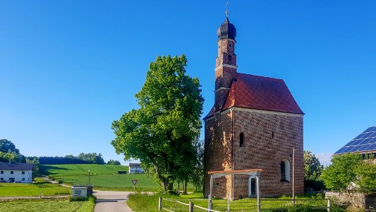 20210530_ND_Linde_Kirche_Piesenkofen2