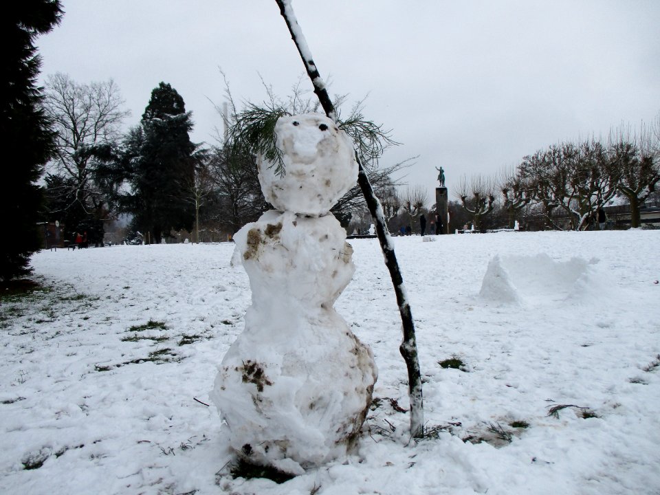 20210117Schneemann_Saarbrücken14