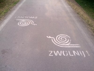2021_Warszawa_droga_rowerowa_Żerań,_ślimaki,_2
