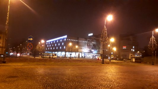 20201202_190819_Plac_Niezależnego_Zrzeszenia_Studentów_w_Białymstoku