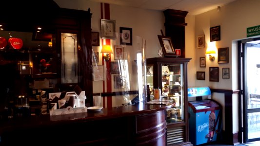 20210411_163419_Interiors_of_café_in_Białystok_April_2021