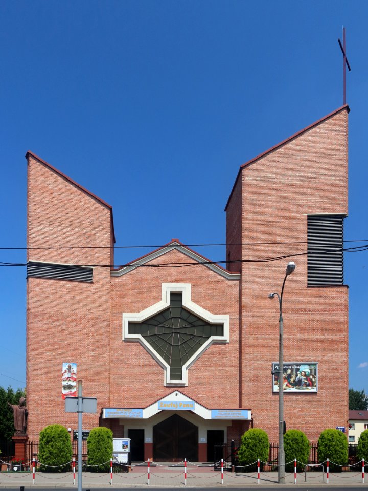 2021_Warszawa_kościół_Najświętszego_Ciała_i_Krwi_Chrystusa,_1