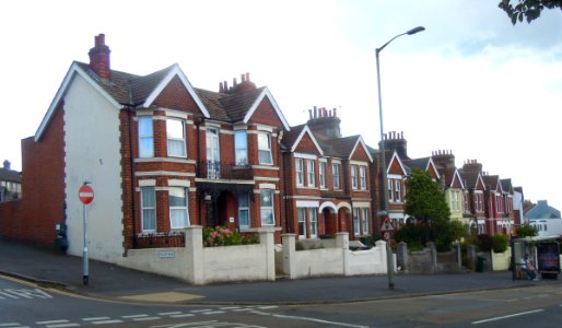 222–238_Elm_Grove,_Brighton_(August_2014)