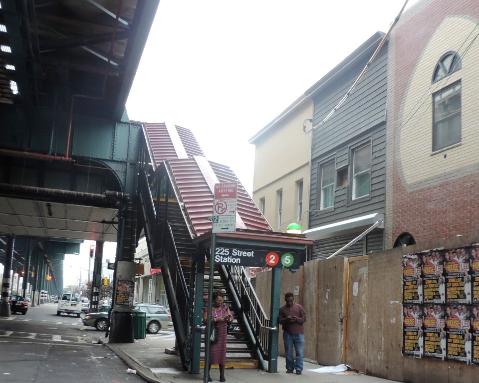 225_St_IRT_west_stair_WPR_jeh