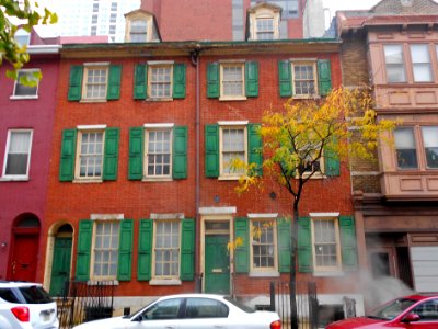 227_225_9th_St._Philly