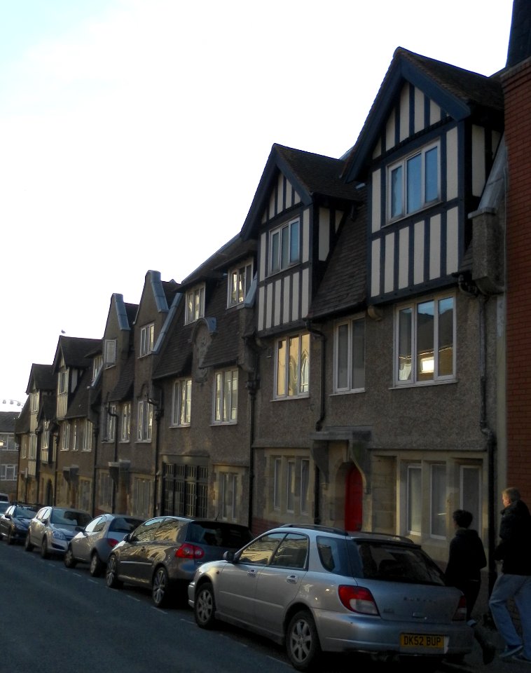 23–30_High_Street,_Kemptown,_Brighton_(NHLE_Code_1381614)_(October_2011)_(1)