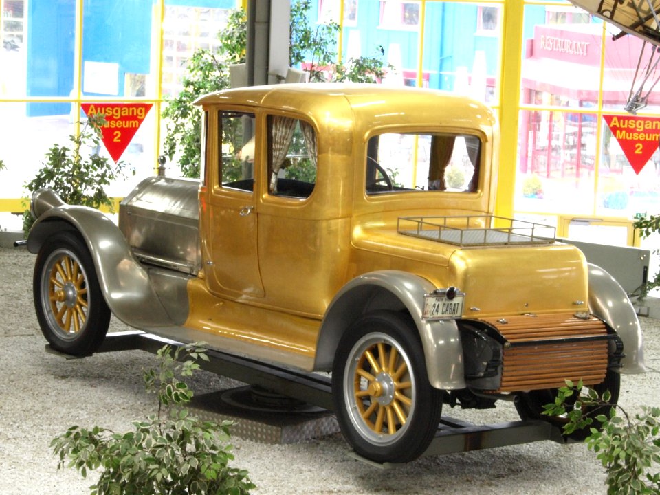 24_Carat_Pierce-Arrow_im_Auto_und_Technik_Museum_Sinsheim_2009