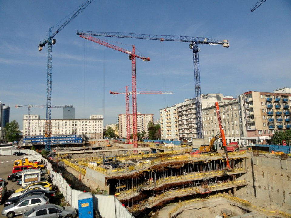 23-04-2018_plac_budowy_Varso