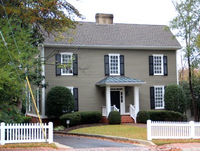 24_Sloan_Street,_Roswell,_GA_Nov_2017