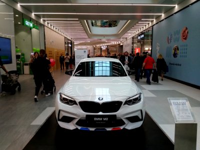 23-05-2019_Galeria_Młociny,_BMW_M2