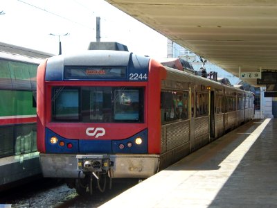 2244,_Португалия,_станция_Лиссабон-Санта-Аполония_(Trainpix_92730) photo