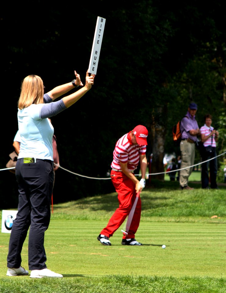 23_BMW_International_Open_bei_Muenchen_Golfers_Bitte_Ruhe