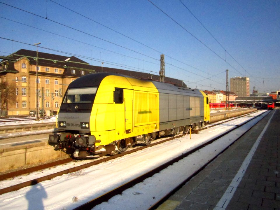 223_015-9_München_Hbf