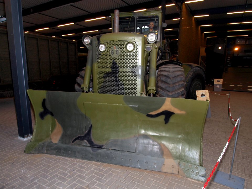 24-Ton,_4x4_FSN_2420-930-5999,_Caterpillar_803M_pic3