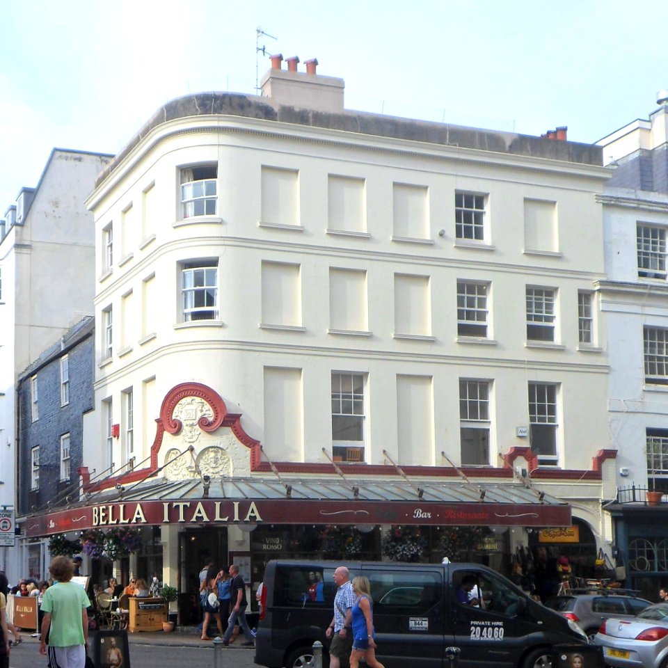 24_Market_Street,_The_Lanes,_Brighton_(NHLE_Code_1381765)_(July_2014)