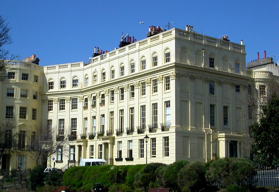23–25_Brunswick_Square,_Brighton_(April_2009)