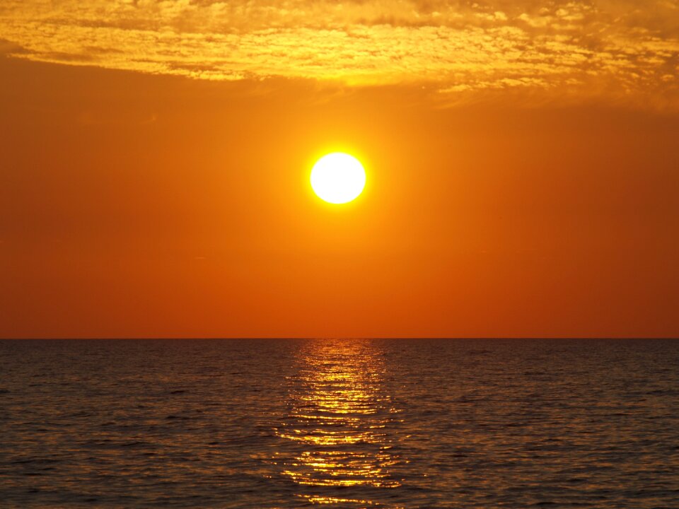 Sunset sea abendstimmung photo