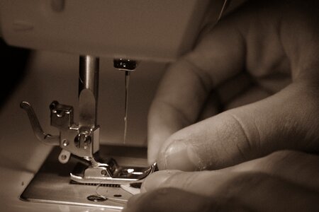 Hand needle thread