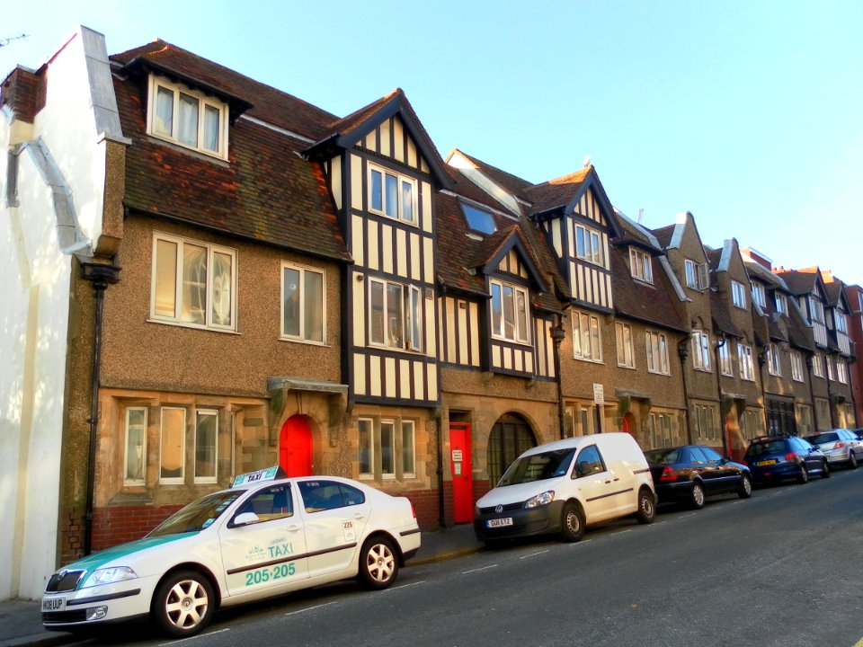 23–30_High_Street,_Kemptown,_Brighton_(NHLE_Code_1381614)_(October_2011)_(3)