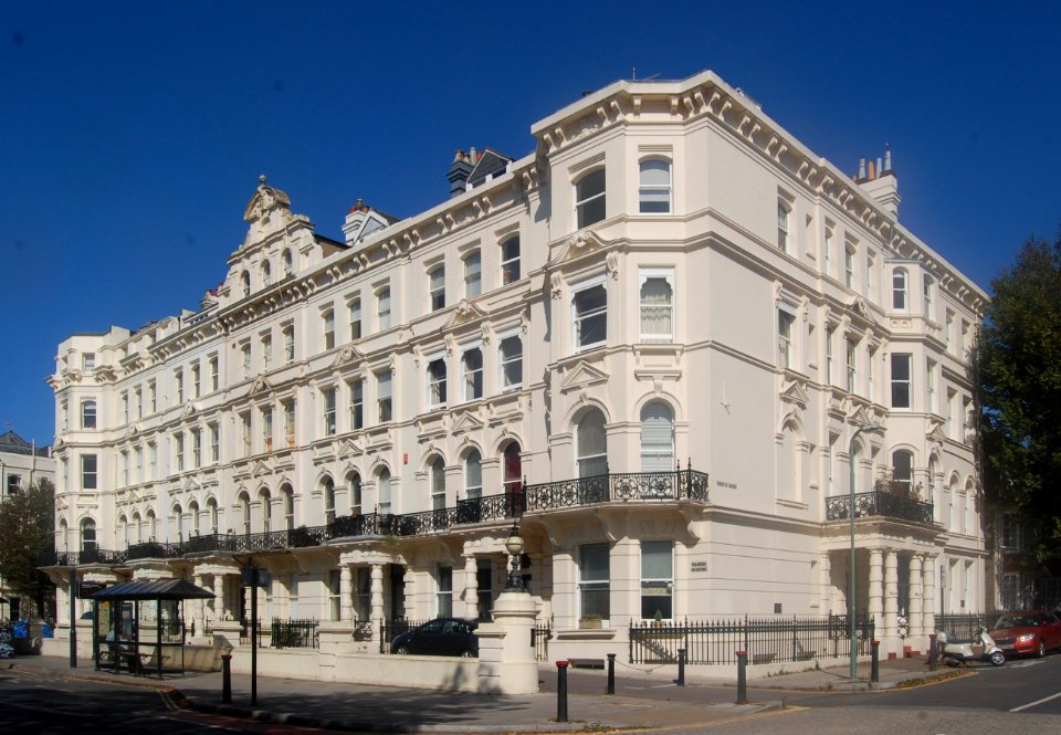 21–31_Palmeira_Mansions,_Church_Road,_Hove_(NHLE_Code_1187549)_(September_2019)_(1)