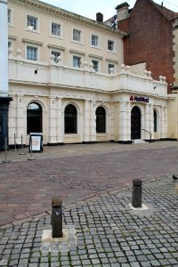 24,_Cathedral_Yard_(1)